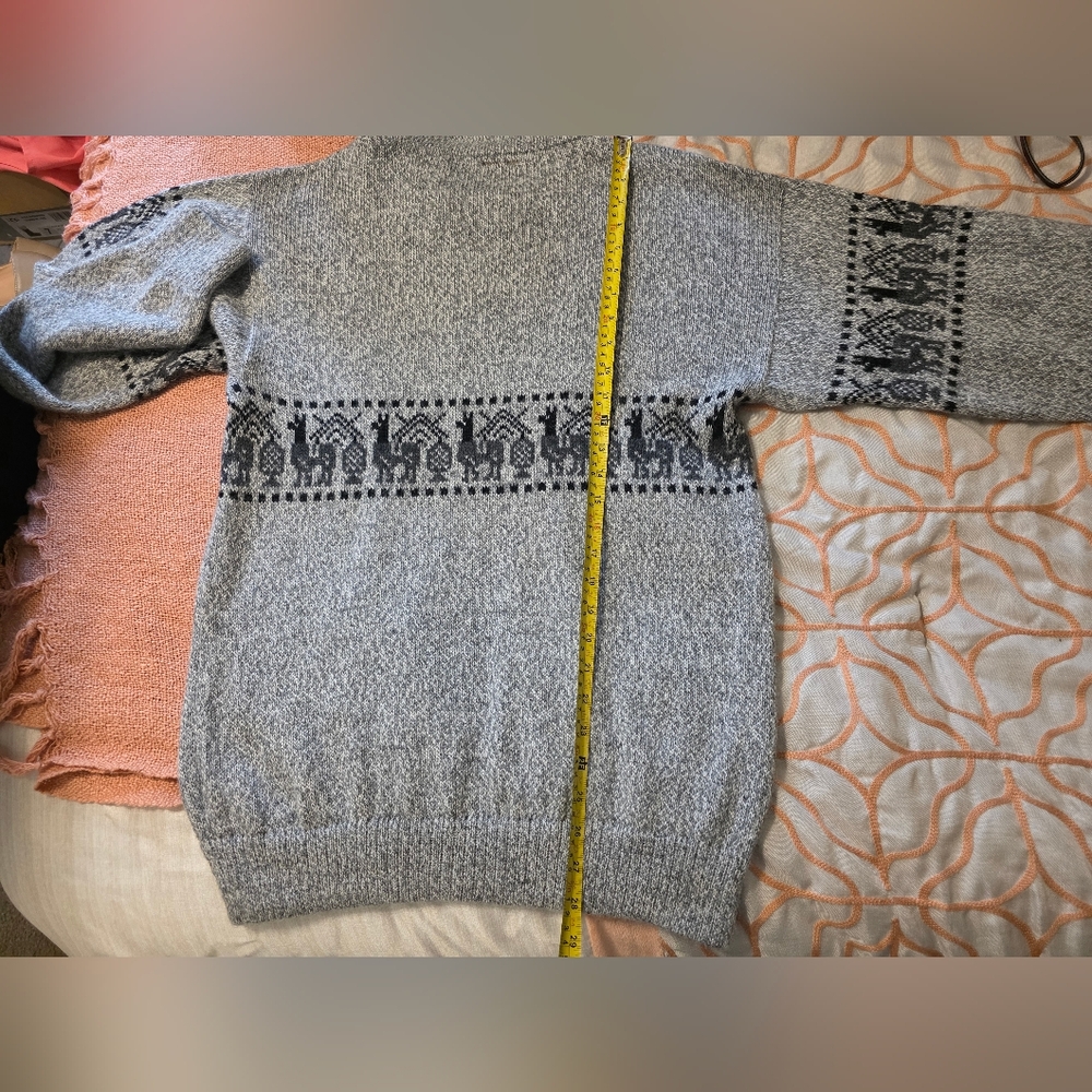Alpaca Sweater - Picture 5 of 12